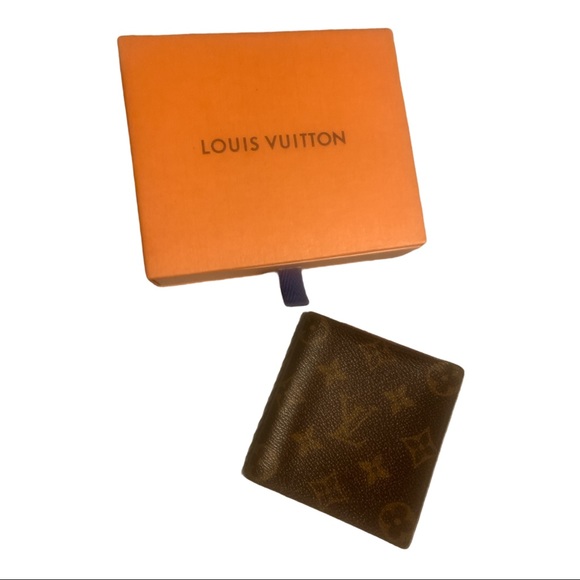 Louis Vuitton Monogram Bifold Wallet 🙌🏻 - Picture 1 of 4